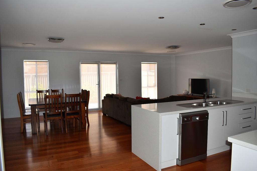 Griffith Prestige Apartments מראה חיצוני תמונה